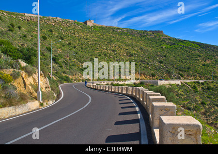 Route menant vers le bas de la Kasbah Agadir zone forteresse l'Afrique du sud du Maroc Souss Banque D'Images