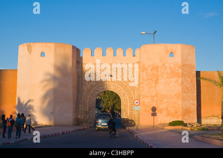 La porte Bab al-Jdid Marrakech Maroc central Africa Banque D'Images