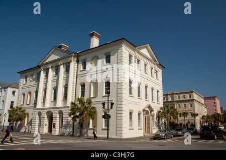 Charleston, Caroline du Sud. Historic Charleston County Courthouse situés aux quatre coins de l'intersection de la Loi. Banque D'Images