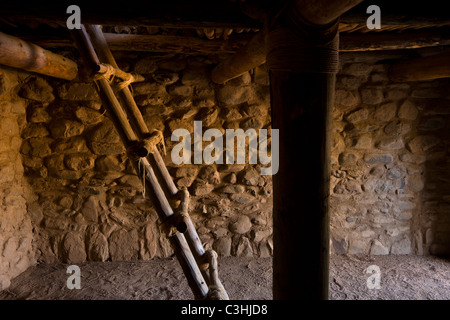 Bain dans une culture en séjour à Salado les ruines de Besh-Ba-Gowah Parc archéologique de Globe, Arizona, USA. Banque D'Images