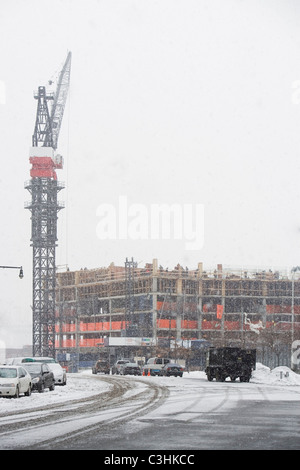 USA, New York City, site de construction en pleine tempête Banque D'Images