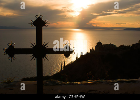 Saint Croix au coucher du soleil sur le mont Athos, la Grèce Banque D'Images