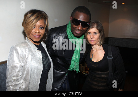 N'Dea Davenport, Andrew Levy et Jill Newman Le Brand New Heavies effectuer au Highline Ballroom - backstage New York, Banque D'Images