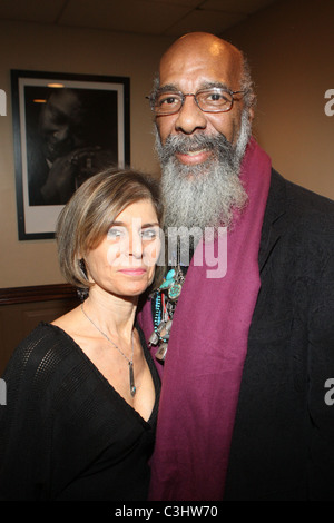 Jill Newman et Richie Havens Gil Scott-Heron fonctionne à B.B. King Blues Club - Backstage New York City, USA - 04.11.09 Banque D'Images