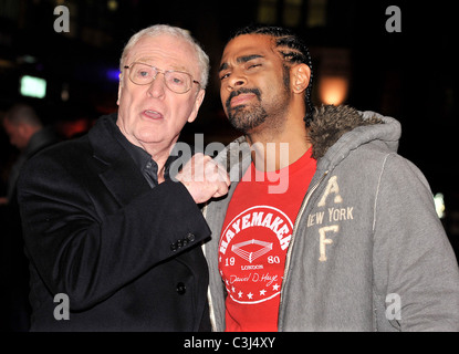 Sir Michael Caine et David Haye Le Royaume-uni première mondiale de "Harry Brown" tenue à l'Odeon Leicester Square. Londres, Angleterre - Banque D'Images