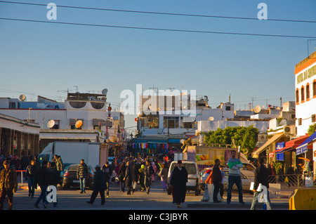 Scène de rue Medina vieille ville Rabat la capitale du Maroc Sud Banque D'Images