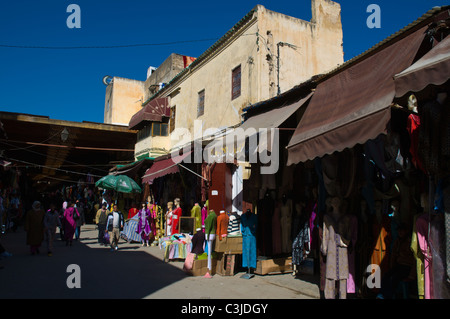 Boutiques dans l'ancien quartier juif Mellah de Fès Afrique centrale nord du Maroc Banque D'Images