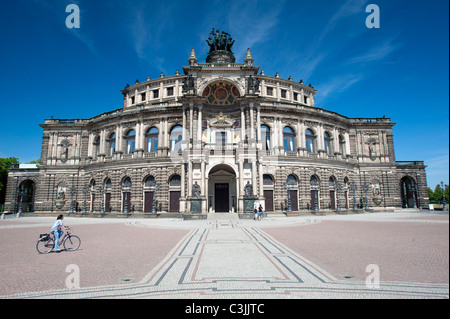 L'opéra Semperoper à Dresde, Saxe, Allemagne Banque D'Images