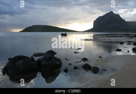 Le Morne sur la côte sud-ouest de l'Ile Maurice Banque D'Images