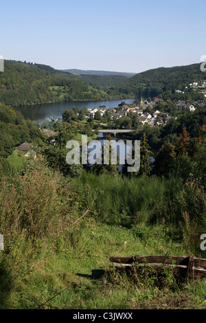 Wolfshuegel Eifelblick vom auf Einruhr Obersee mit Rursee,, vue, Einuhr, Deutschland, Allemagne regarder aux lacs Obersee et rursee Banque D'Images