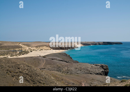 dh Punta del Papagayo PAPAGAYO LANZAROTE côte de Lanzarote Playa Mujeres et Playa del Pozo plages à terre Banque D'Images