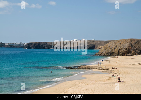 dh Playa de Pozo Canaries PAPAGAYO LANZAROTE les gens à la plage côtière sables littoral seashore îles canaries sable magnifique Banque D'Images