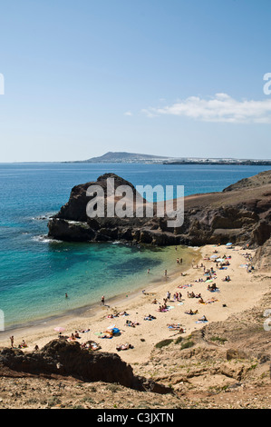 Playa de Papagayo PAPAGAYO dh les gens de mer à Lanzarote Playa Papagayo beach appartement de vacances Banque D'Images