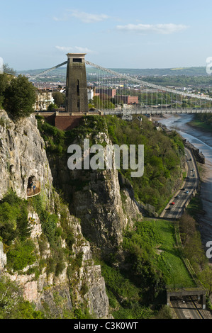 Dh CLIFTON BRISTOL Brunels Clifton Suspension Bridge sur cliff cave Observation Avon Gorge Banque D'Images