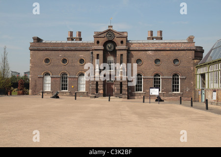 L'ancien bâtiment de l'Académie militaire royale, l'Arsenal Royal, Woolwich, East London, UK. Banque D'Images