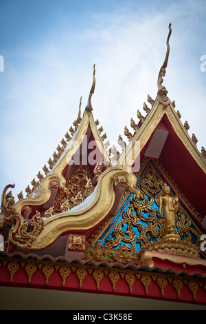 Toit de Wat Ong Teu, Temple bouddhiste, Vientiane, Laos Banque D'Images