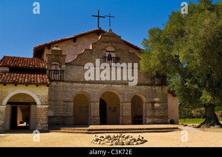 Entrée principale, Mission San Antonio de Padua, comté de Monterey, Californie Banque D'Images