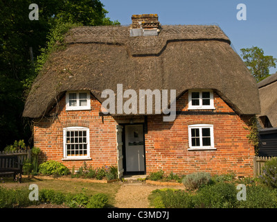 16e siècle à Furzey Gardens Cottage Cobb Minstead Hampshire England UK Banque D'Images
