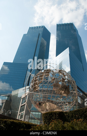 Trump Tower montrant world globe Banque D'Images