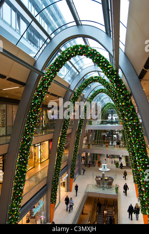 Europa Passage, centre commercial à Hambourg, Allemagne, Pâques déco Banque D'Images