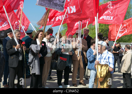 World War 2 - peuples autochtones et les anciens combattants avec de nombreux prix au 66e anniversaire de la fin de la guerre à Kaliningrad (Koenigsberg) 9 mai 2011 Banque D'Images