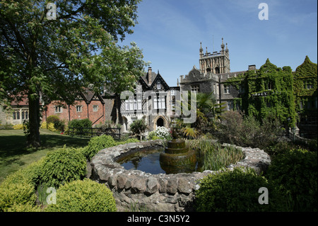 Abbey Hotel avec le prieuré de Great Malvern, Worcestershire, 2011 Banque D'Images