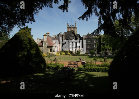 Abbey Hotel avec le prieuré de Great Malvern, Worcestershire, 2011 Banque D'Images