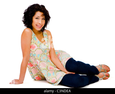 Latin American woman posing et isolated over white Banque D'Images