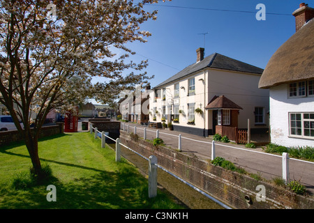 Pub Izaak Walton et de chaume East Meon Hampshire Banque D'Images