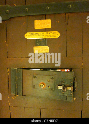Paris, France, détail de la vieille porte de la prison à 'Musee de la Préfecture de Paris', ('Musée de la police'), intérieur Banque D'Images