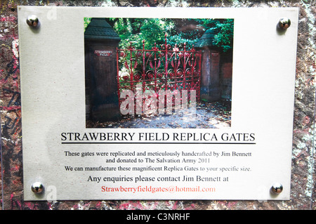 Inscrivez-vous sur le Champ de Fraises gate à Liverpool UK Banque D'Images