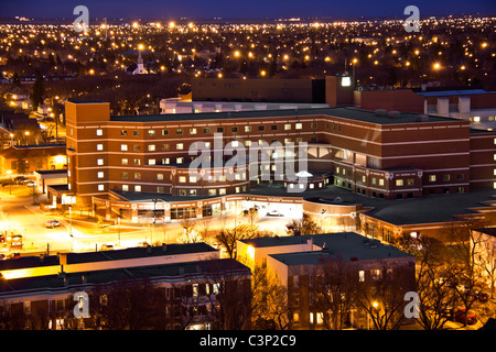 Photographie de la ville de Regina en Saskatchewan, Canada prises la nuit Banque D'Images