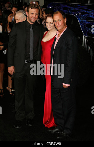 Réalisateur Ruben Fleischer, Emma Stone et Woody Harrelson Los Angeles premiere de "Zombieland" tenue au Grauman's Chinese Banque D'Images