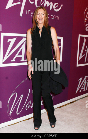 Kathryn Bigelow variété's 1st Annual 'Puissance de Femmes" Déjeuner au Beverly Wilshire Hotel Los Angeles, Californie - Banque D'Images