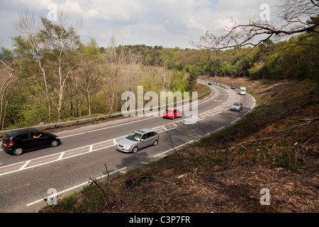 A3 autour de The Devil's Punch Bowl à Hindhead Banque D'Images