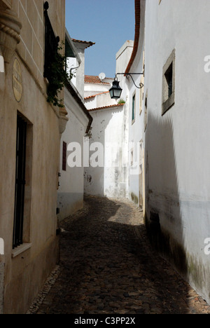 Street à Evora, Portugal. L'Europe. Banque D'Images