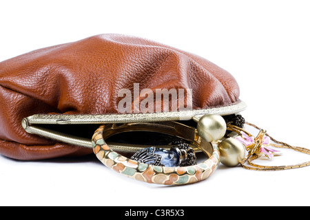 Le sac et les bijoux de couture n'isolated on white Banque D'Images