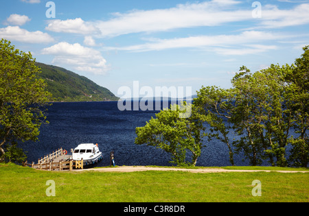 Revêtus de Zambezi River Lodge sur le lac du Loch Ness en Ecosse Banque D'Images