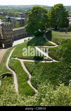 Oxford baignée de soleil au printemps,un endroit à visiter ou de l'étude,la motte castrale et son chemin d'accès à l'sumit. Banque D'Images