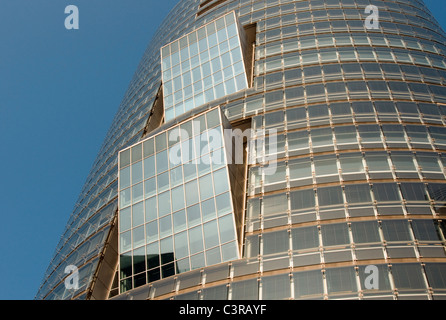 Andromeda-Tower conçu par l'architecte Wilhelm Holzbauer, Donau (Vienne DC ou Donaustadt), Wien, Autriche Banque D'Images