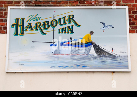 L'Harbour Inn enseigne de pub, Southwold, Suffolk, Angleterre, RU Banque D'Images