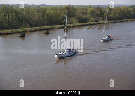 Yachts sur le Canal de Kiel, Schleswig-Holstein, Allemagne Banque D'Images