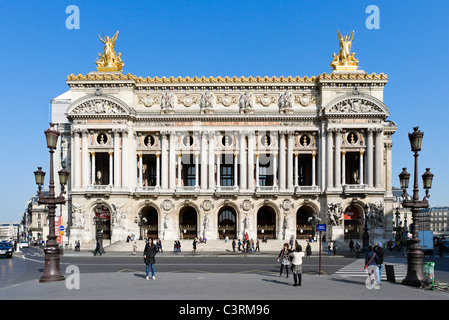 L'Opéra de Paris (Palais Garnier), Place de l'Opéra, Paris, France Banque D'Images