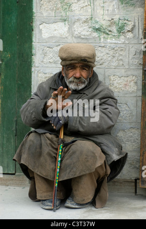 Un vieil homme dans la vallée de Hunza. Banque D'Images
