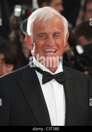 JEAN-PAUL BELMONDO LE CASTOR LE PREMIÈRE ÉDITION DU FESTIVAL DE CANNES 2011 PALAIS DES FESTIVAL CANNES FRANCE 17 Mai 2011 Banque D'Images