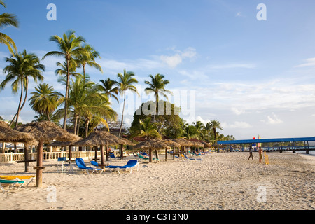 Dickenson Bay Beach à Antigua Banque D'Images