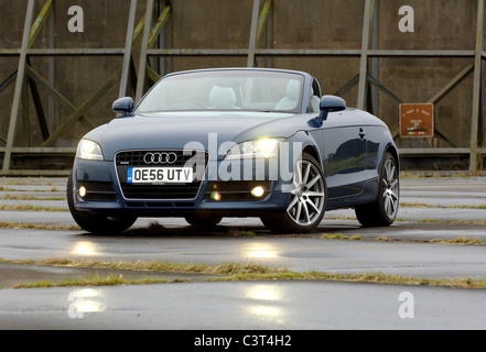 Audi TT voiture sport décapotable Banque D'Images