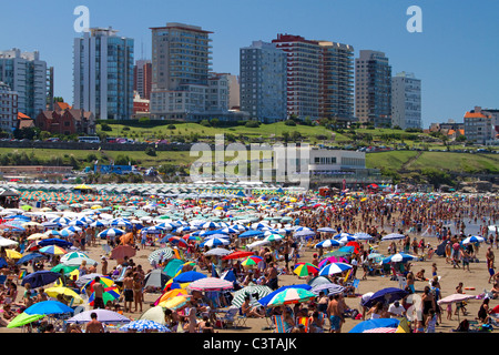 Scène de plage à Mar del Plata, Argentine. Banque D'Images