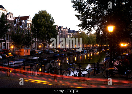 Autumnal canal Herengracht dans le matin, Amsterdam, Pays-Bas Banque D'Images