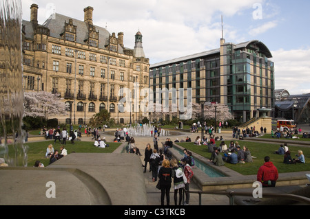 Des jardins de la paix dans le centre-ville de Sheffield Banque D'Images